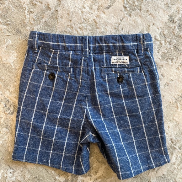 Janie & Jack stunning linen shorts size 2y - Picture 2 of 2